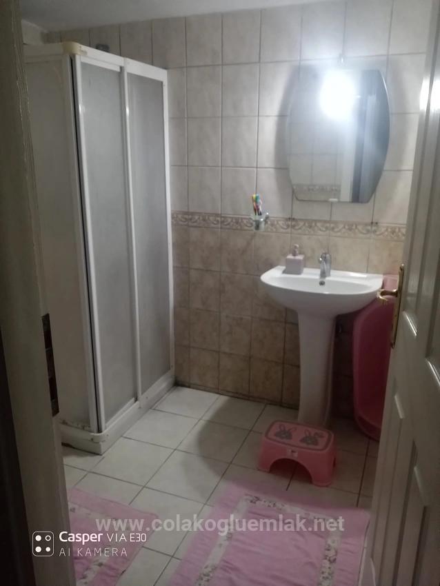 2+1-Zimmer-Wohnung Mit Geschlossener Küche Im Mittleren Stockwerk Im Ortaca Center Zu Verkaufen