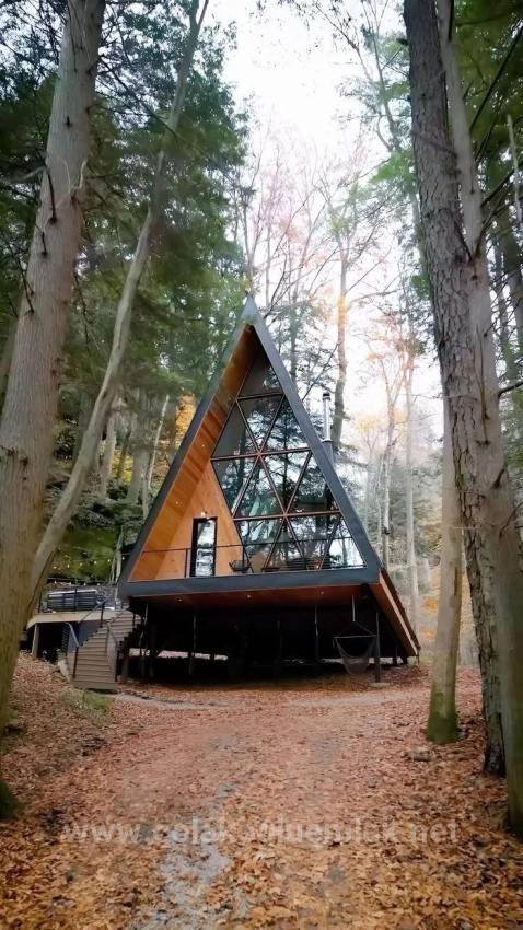 Freistehendes Landhaus Mit 3 Schlafzimmern Und 1 Bad Sowie 15.000 M² Großem Garten In Çameli Center Zu Verkaufen