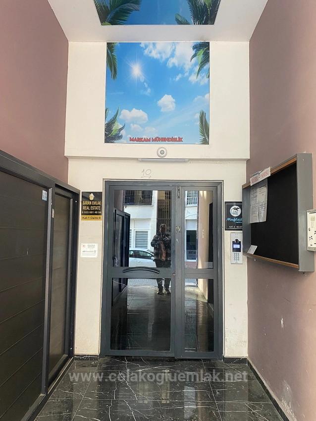 1+1 Büro Im 1. Stock Und Büro Mit Balkon Zu Vermieten Im Ortaca Center