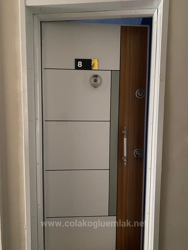 1+1 Büro Im 1. Stock Und Büro Mit Balkon Zu Vermieten Im Ortaca Center