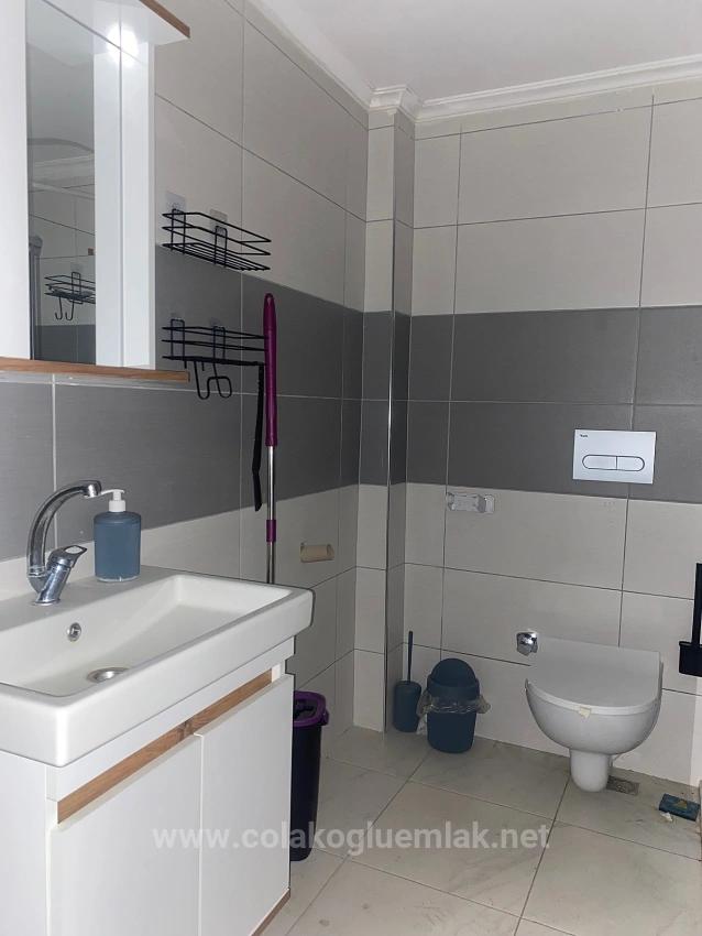 1+1 Büro Im 1. Stock Und Büro Mit Balkon Zu Vermieten Im Ortaca Center