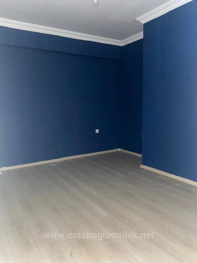 1+1 Büro Im 1. Stock Und Büro Mit Balkon Zu Vermieten Im Ortaca Center