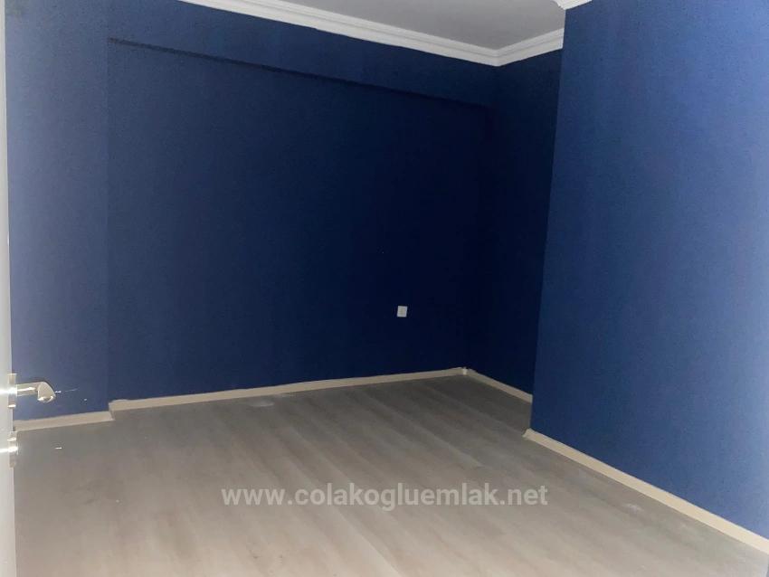 1+1 Büro Im 1. Stock Und Büro Mit Balkon Zu Vermieten Im Ortaca Center