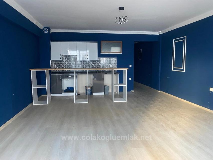 1+1 Büro Im 1. Stock Und Büro Mit Balkon Zu Vermieten Im Ortaca Center