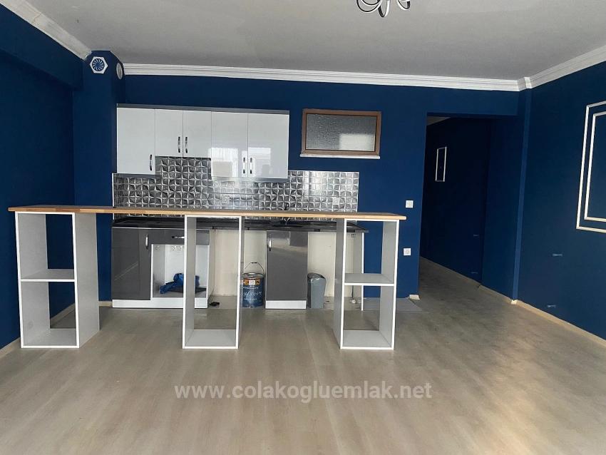 1+1 Büro Im 1. Stock Und Büro Mit Balkon Zu Vermieten Im Ortaca Center