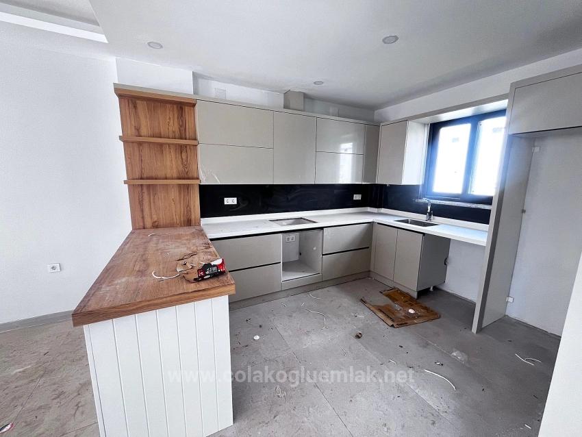 4+1 212M2 Triplex Villa Mit Pool Zum Verkauf Im Ortaca Center