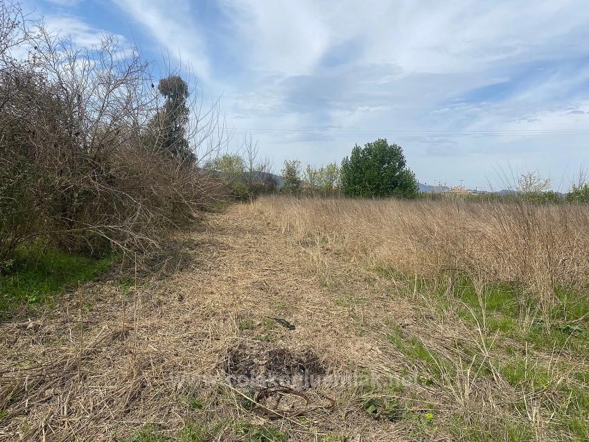 2.315 M² Großes Freistehendes Villengrundstück Zum Verkauf Im Ortaca Center