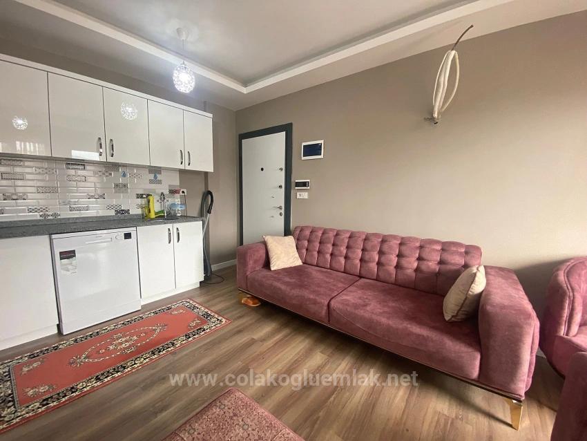 1+1 60 M² Große, Voll Möblierte Wohnung Zum Verkauf An Der Hauptstraße Im Zentrum Von Ortaca