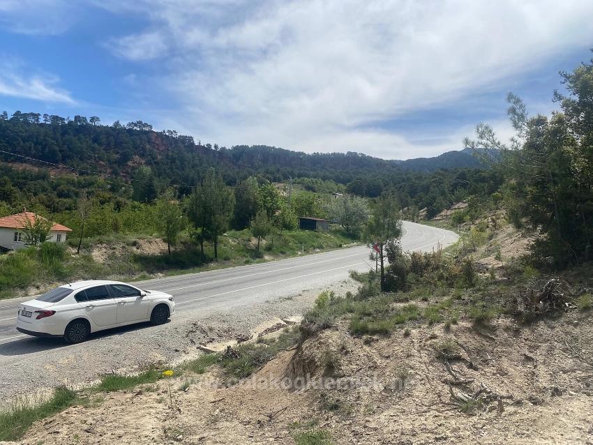 1.150 M² Großes Freistehendes Grundstück Mit Eigentumsurkunde Zum Verkauf Im Viertel Çameli Cevizli