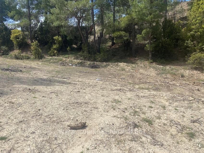 1.150 M² Großes Freistehendes Grundstück Mit Eigentumsurkunde Zum Verkauf Im Viertel Çameli Cevizli