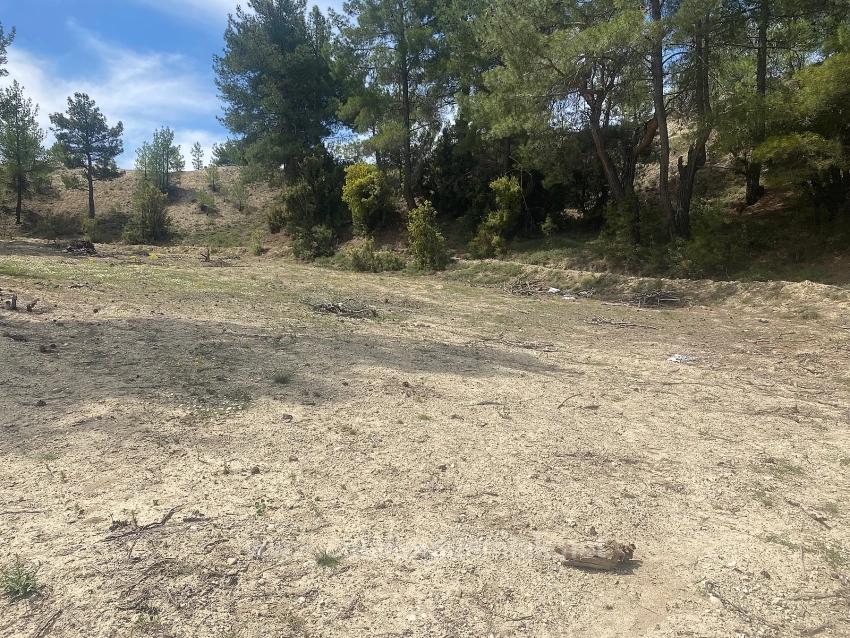 1.150 M² Großes Freistehendes Grundstück Mit Eigentumsurkunde Zum Verkauf Im Viertel Çameli Cevizli