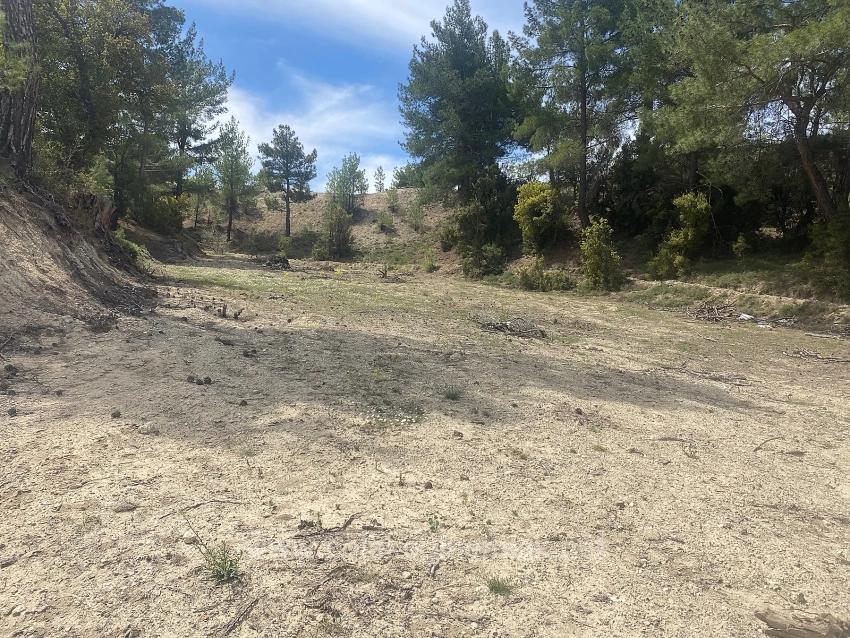 1.150 M² Großes Freistehendes Grundstück Mit Eigentumsurkunde Zum Verkauf Im Viertel Çameli Cevizli