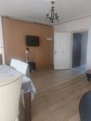 3+1-Zimmer-Wohnung In Der Straße Im Viertel Terzialiler Zu Verkaufen, Geeignet Zur Nutzung Als Büro.