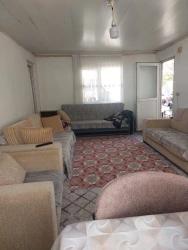 Freistehendes Haus Mit 2 Schlafzimmern Und Einem Zusätzlichen Zimmer In Ortaca Auf Einem 171 M² Großen Grundstück Zu Verkaufen.