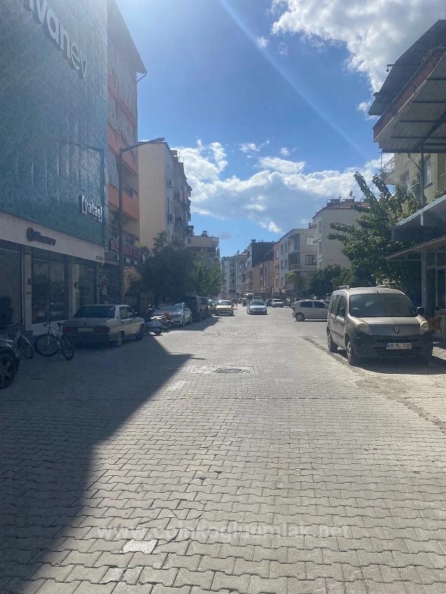 2+1 Well-Maintained, Empty Middle Floor Flat For Sale In Ortaca Center