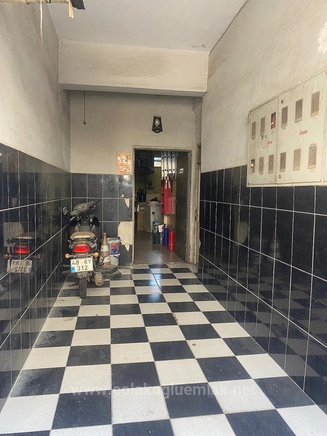 2+1 Well-Maintained, Empty Middle Floor Flat For Sale In Ortaca Center