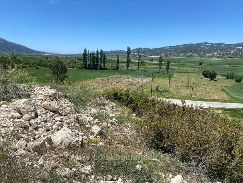 559M2 Detached Land With Tourism Housing Zone For Sale In Çameli Center