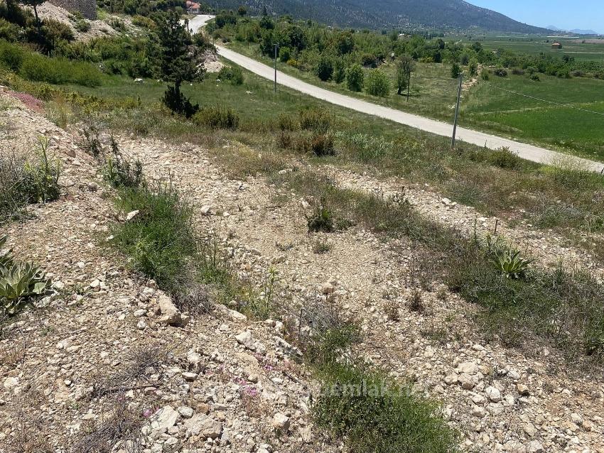 559M2 Detached Land With Tourism Housing Zone For Sale In Çameli Center