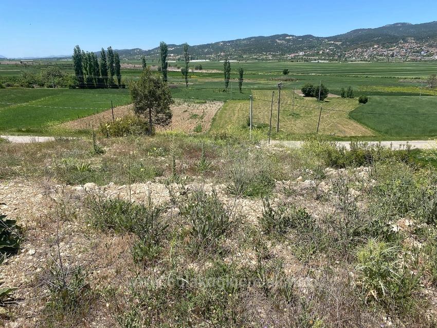 559M2 Detached Land With Tourism Housing Zone For Sale In Çameli Center