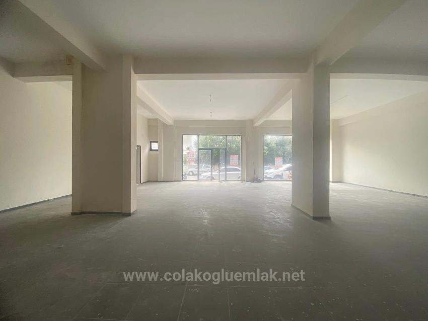 Ortaca Merkezde Kiralık Sıfır Lüks 384M2 Dükkan & Mağaza