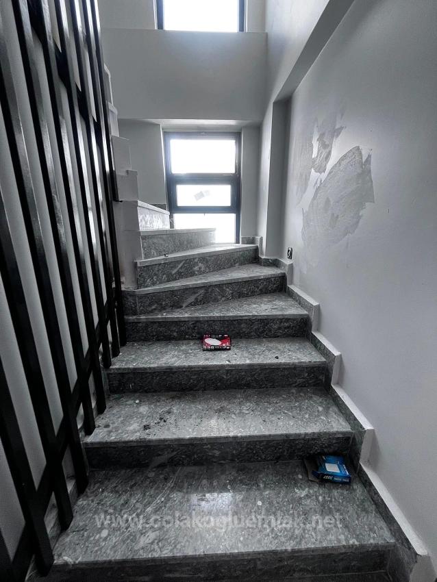 Ortaca Merkezde Satılık 4+1 212M2 Havuzlu Trıbleks Villa