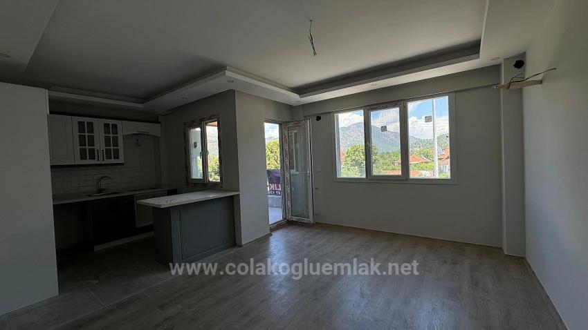 Çolakoğlu Emlak'tan Ortaca Merkezi Konumda Kiralık 2+1 Daire