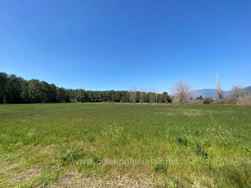 Ortaca Merkezde Satılık 530M2 Müstakil Tapulu Ticari İmarlı Arsa