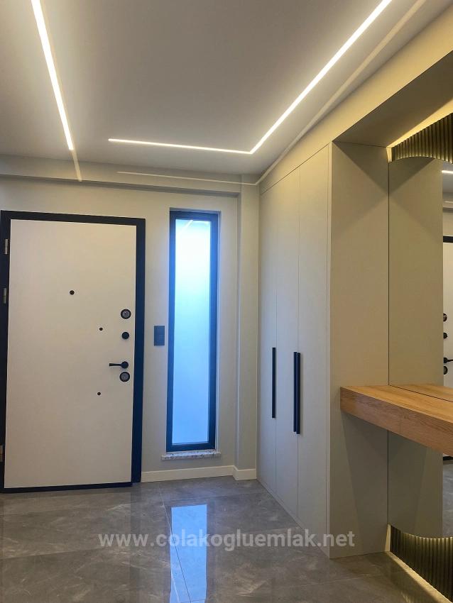 Çolakoğlu Emlak’tan Satılık 4+1 210M2 Sıfır Lüks Havuzlu Villa