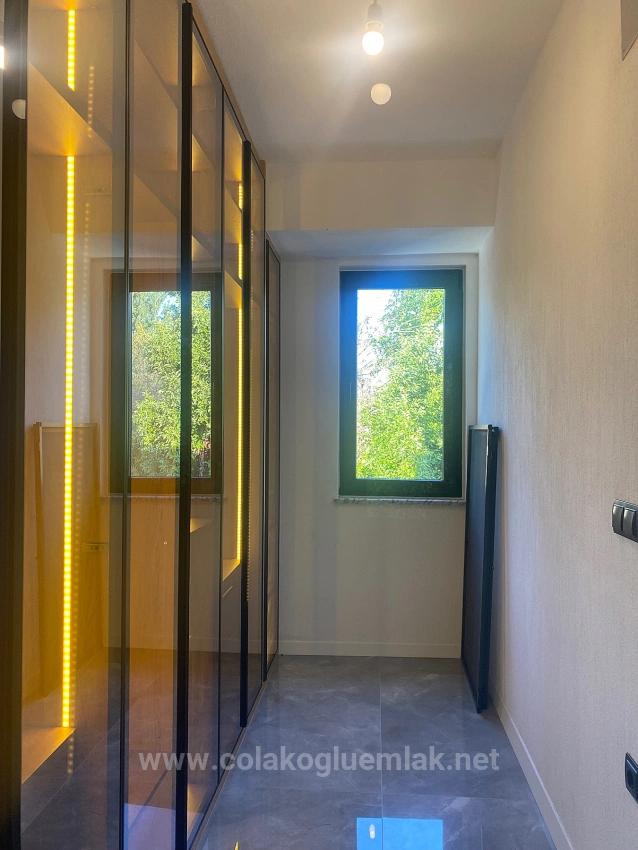 Çolakoğlu Emlak’tan Satılık 4+1 210M2 Sıfır Lüks Havuzlu Villa