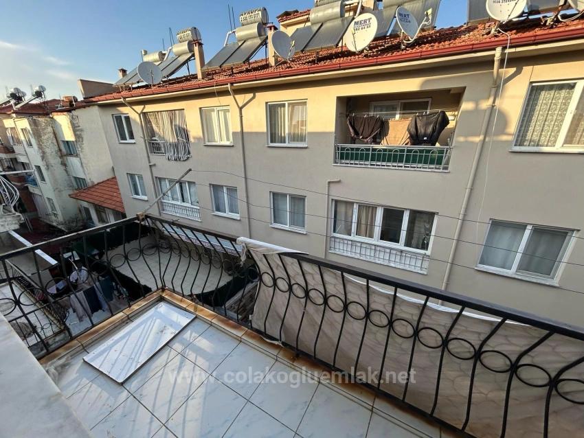 Ortaca Merkezde Satılık 3+1 Kapalı Mutfak Bakımlı Daire