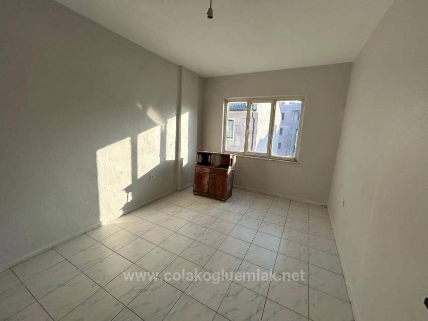 Ortaca Merkezde Satılık 3+1 Kapalı Mutfak Bakımlı Daire