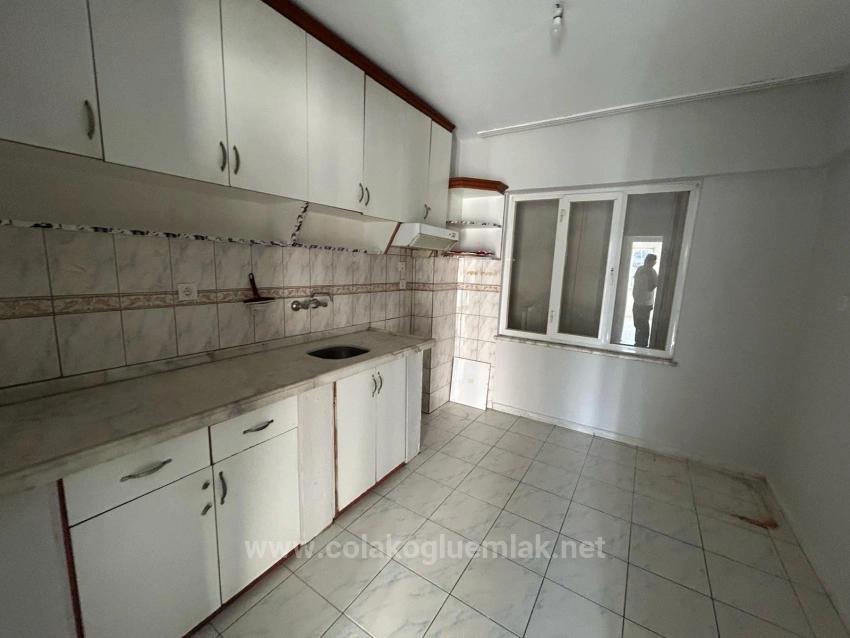 Ortaca Merkezde Satılık 3+1 Kapalı Mutfak Bakımlı Daire