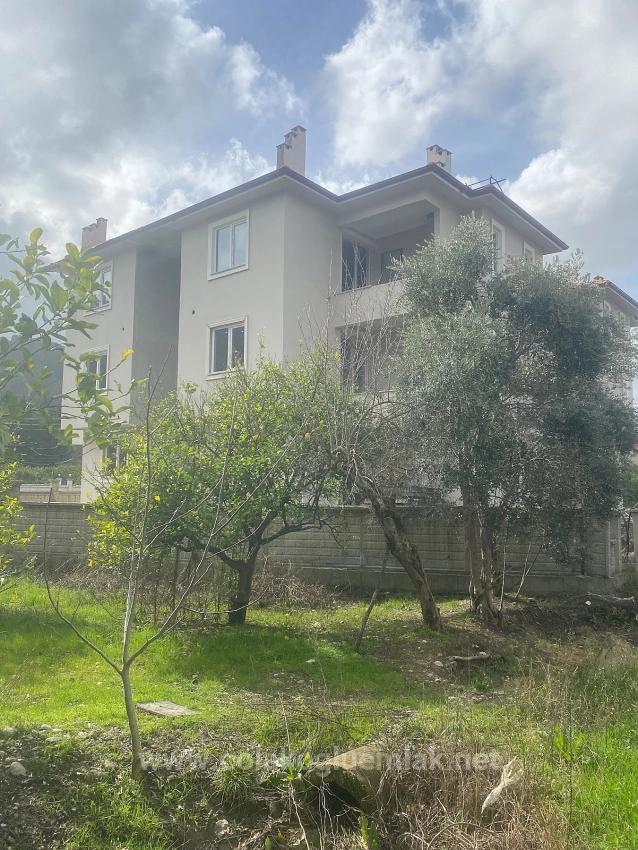 Ortaca Merkezde Satılık 2+1 Sıfır Lüks Daire Bahçeli