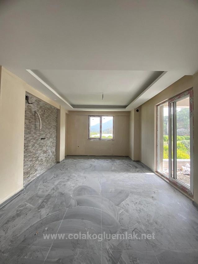 Ortaca Merkezde Satılık 2+1 Sıfır Lüks Daire Bahçeli