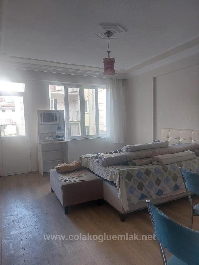 Terzialiler Mahallesinde Cadde Üzerinde Satılık 3+1 Daire Ofis Olarak Kullanıma Uygundur