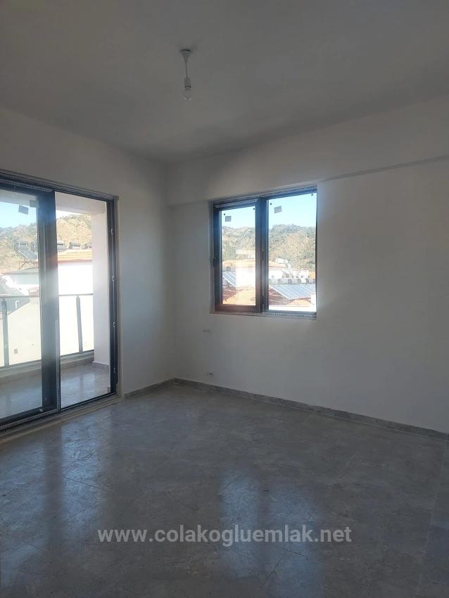 Terzialiler Mahallesinde Satılık 1+1 Asansörlü Sıfır Lüks Daire