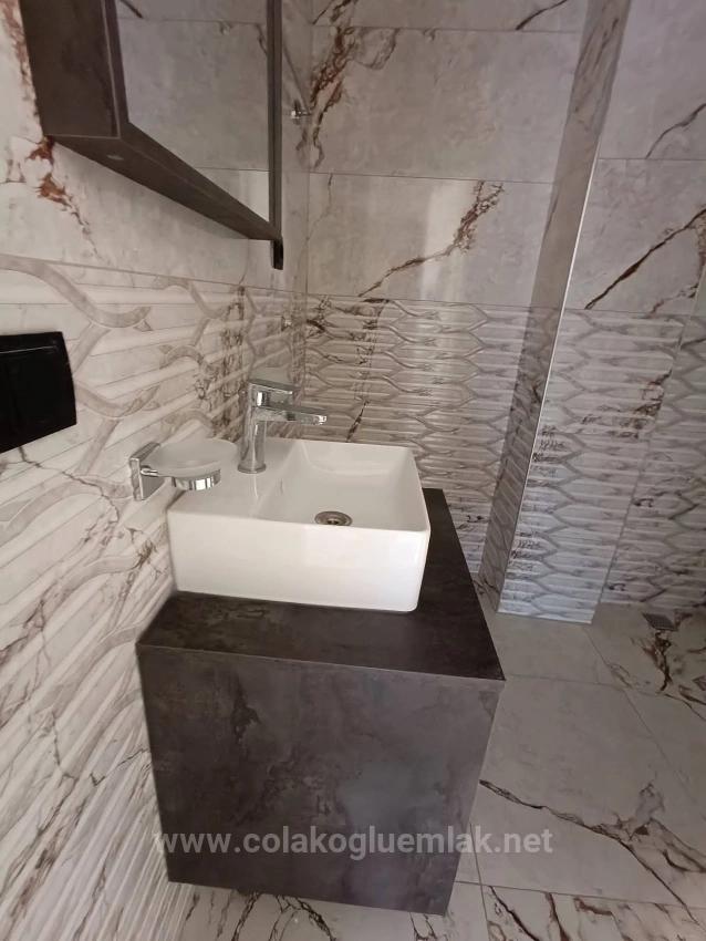 Ortaca'da Havuzlu Site İçerisinde Satılık Akıllı Ev Sistemli Sıfır Lüks 2+1 Daire