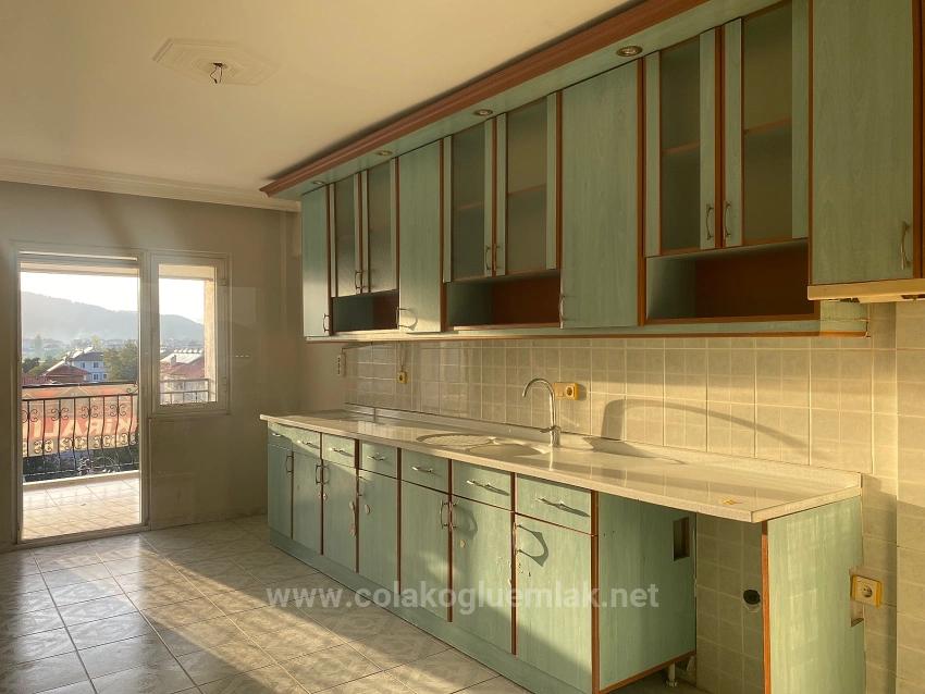 Ortaca Merkezde Kiralık 3+1 145M2 Ara Kat Daire