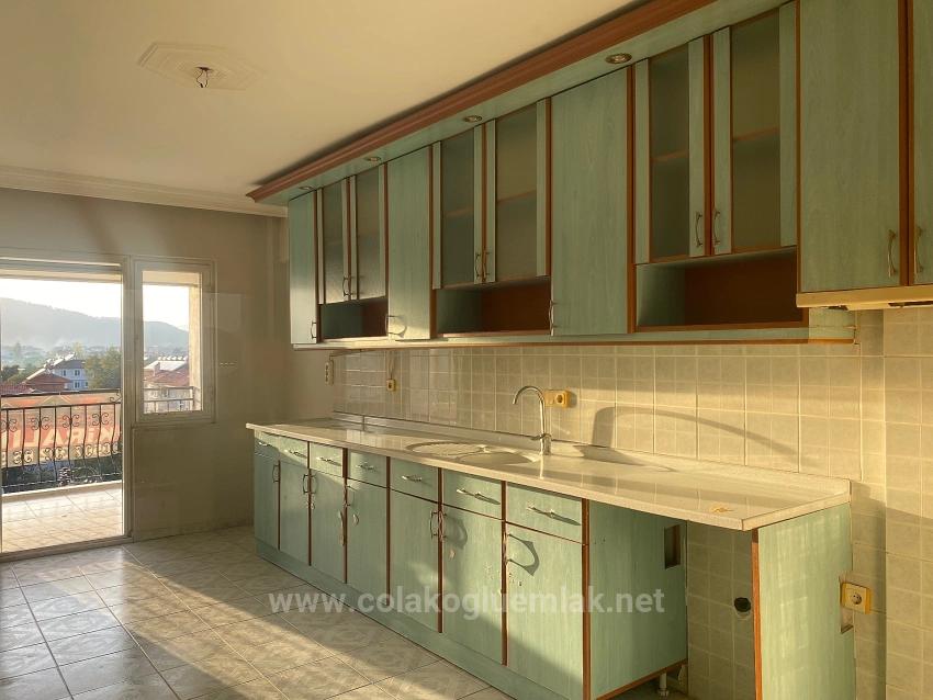 Ortaca Merkezde Kiralık 3+1 145M2 Ara Kat Daire