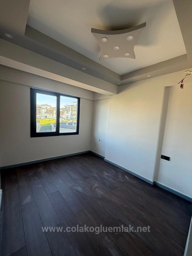 Ortaca Merkezde Satılık 2+1 Bahçe Katı