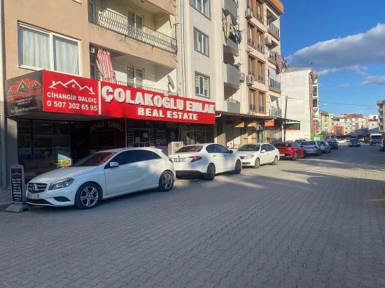 Ortaca Merkezde Kiralık 1+1 1.Kat Balkonlu Büro & Ofis