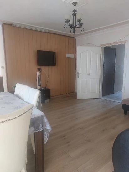 Terzialiler Mahallesinde Cadde Üzerinde Satılık 3+1 Daire Ofis Olarak Kullanıma Uygundur