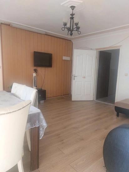 Terzialiler Mahallesinde Cadde Üzerinde Satılık 3+1 Daire Ofis Olarak Kullanıma Uygundur