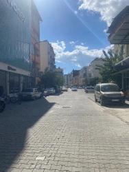 Ortaca Merkezde Satılık 2+1 Ara Kat Bakımlı Boş Daire