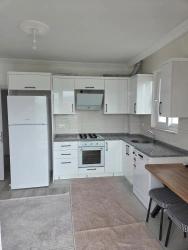 Karaburunda Satılık 1+1 Full Eşyalı Satılık Daire